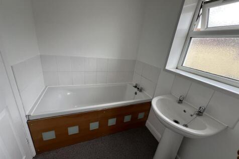 Flat 2 (8).jpg
