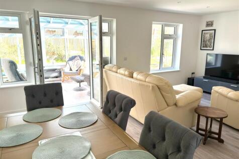DINER TO GARDEN ROOM.jpg
