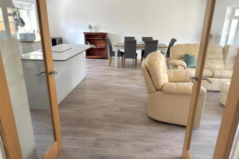 LIVING AREA.jpg