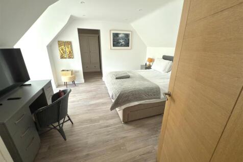 MASTER BED 3.jpg