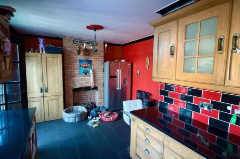 DINER KITCHEN.jpg