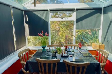 CONTRY DINING AREA.jpg