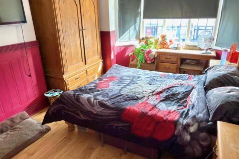 BED 1.jpg