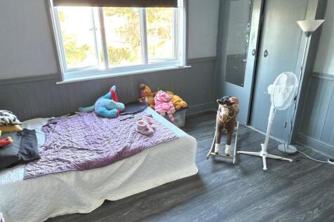 BED 2.jpg