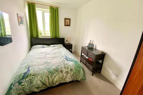 BED 3.jpg