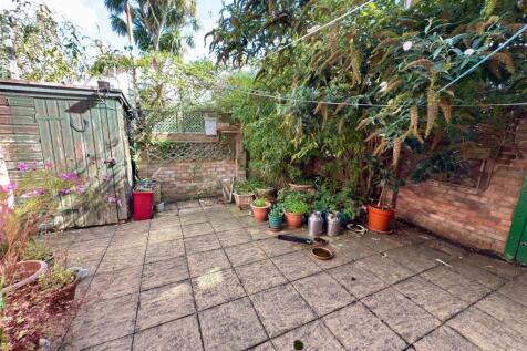 PATIO GARDEN.jpg
