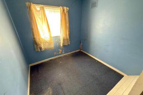 BED 3.jpg