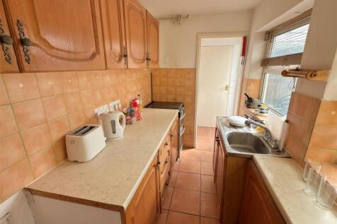 KITCHEN.jpg
