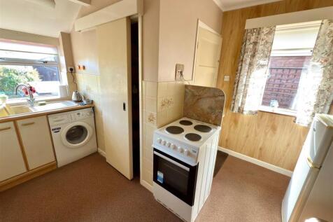 KITCHEN AREA.jpg