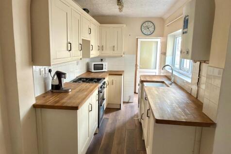 KITCHEN.jpg