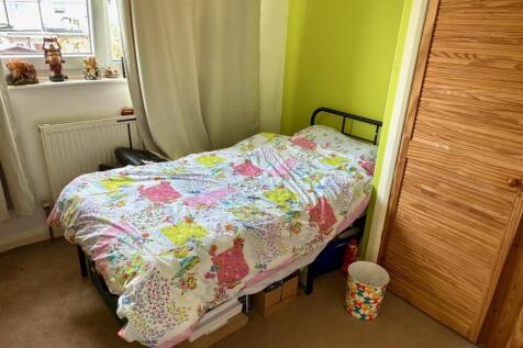 BED 2.jpg