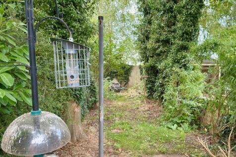 GARDEN BACK.jpg