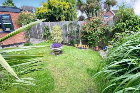 GARDEN 4.jpg