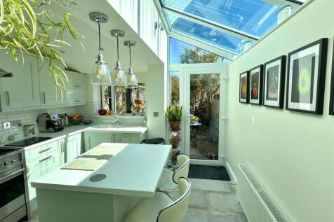 KITCHEN BREAKFAST ROOM.jpg