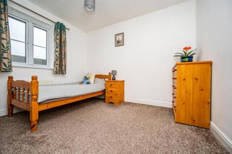 Bedroom 2.jpg