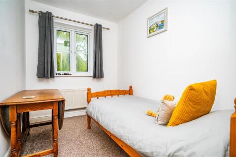 Bedroom 3.jpg