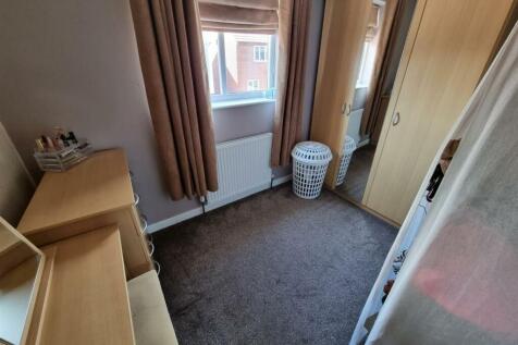 Bedroom 4.jpg