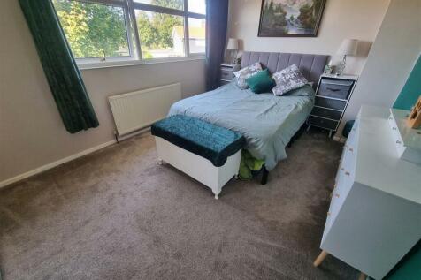 Bedroom 1 (3)