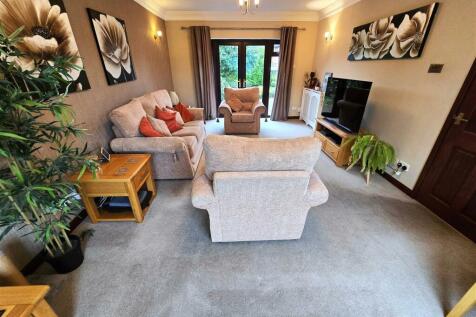 Lounge 3