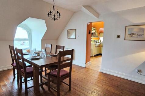 Dining Room 1.jpg