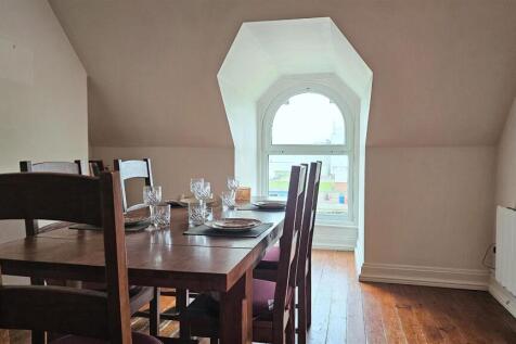 Dining Room 2.jpg