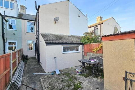Rear Courtyard 3
