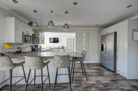 Kitchen Diner (3).jpg