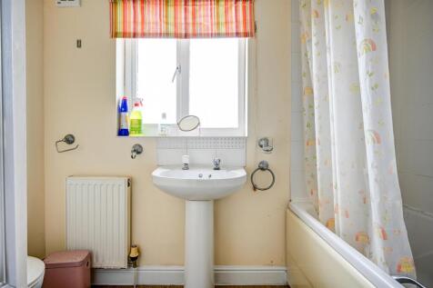 Bathroom.jpg