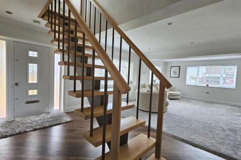 Lounge 1 &amp; Entrance Hall