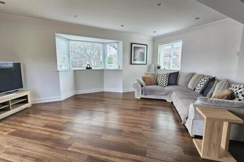 Kitchen/Lounge
