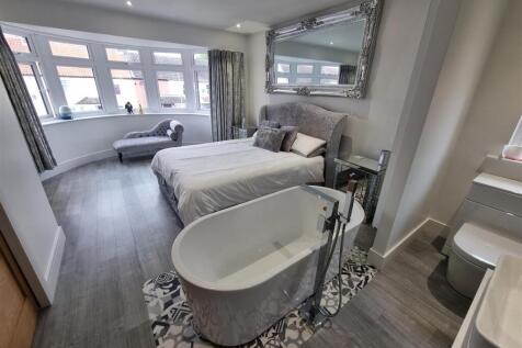 Master Bedroom 3