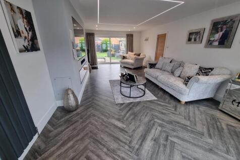 Lounge 3