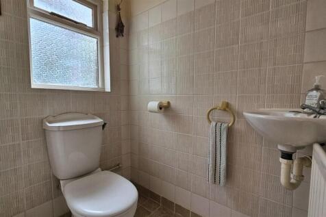 Cloakroom/Wetroom