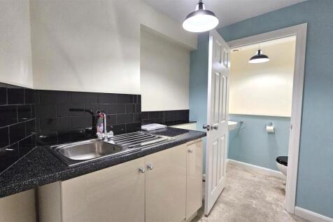 Utility/Cloakroom