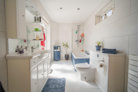 Ensuite Bathroom