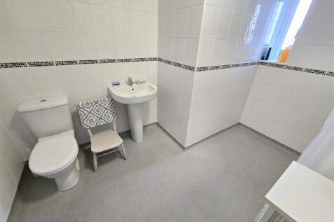 Ground Floor Bathroom