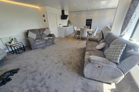Bungalow Lounge/Diner/Kitchen