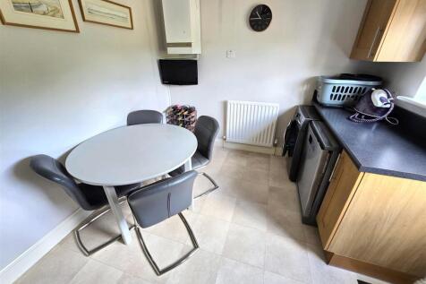 Utility/Breakfast Room
