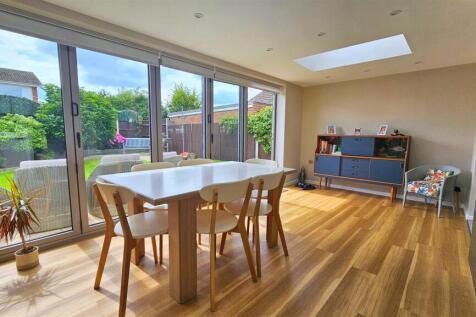 Dining Room/Sun Room