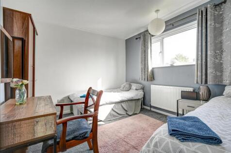 Bedroom 2.jpg