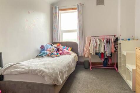 Bedroom 3.jpg