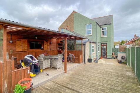 Rear of property.jpg