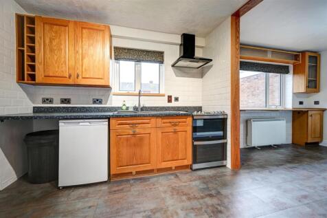 kitchen &amp; Dining Area.jpg