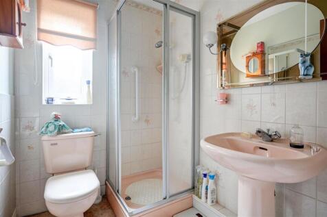 En-suite Shower Room.jpg