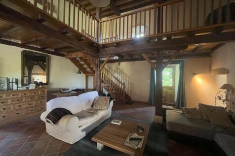 Property Image 8