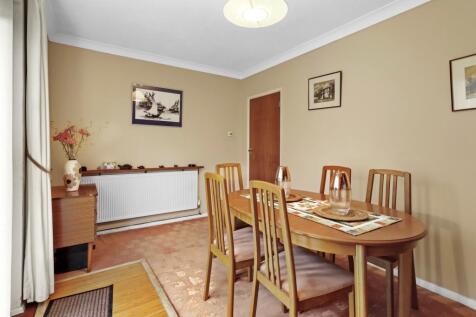 Dining Room/Bedroom 2