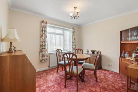 Bed 2 or Din  Rm.jpg