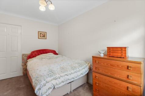 Bedroom 3 Photo 2.jpg