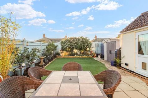 Rear Garden Photo 2.jpg