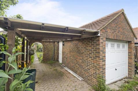 Car Port &amp; Garage
